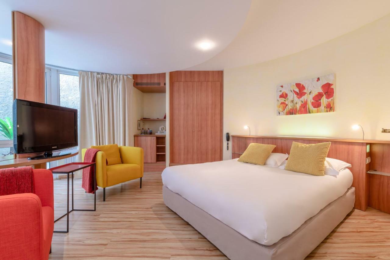 Auberge Du Poids Public Logis Hotel Saint-Felix-Lauragais Экстерьер фото